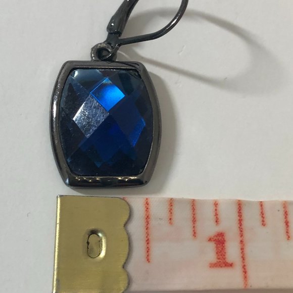 Joan Rivers Vintage Blue Lever Back Earrings - Picture 5 of 7